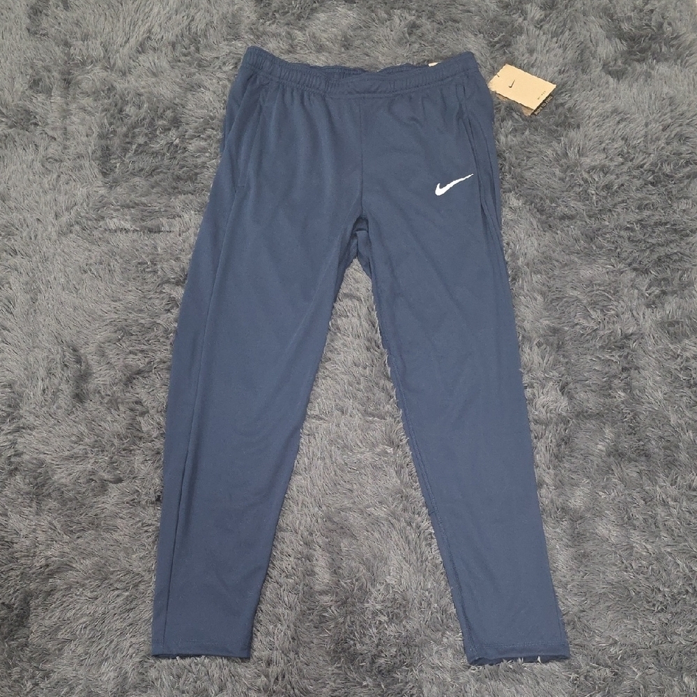 Nike- Dri Fit Academy Pro 24 Womens Soccer Pants. Size M. NWT!